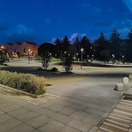 Comodo E Luminoso Appartamento A Ciampino *
